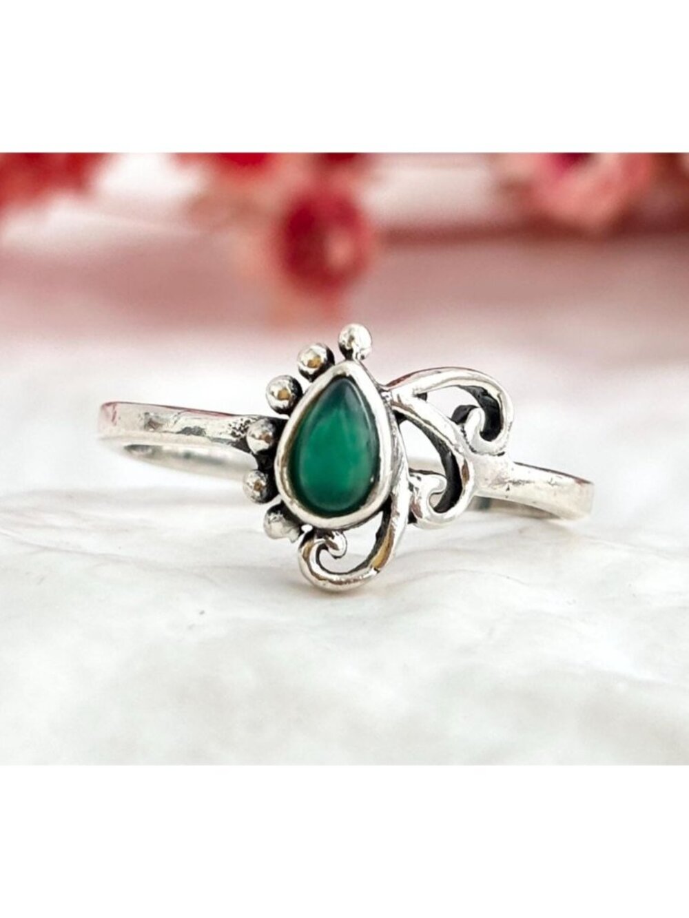 Green Cabochon Emerald Swirly SW Style Sterling Silver 925 Vintage Ring - sz 7.5